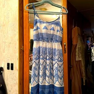 I don’t bed it anymore it’s very comfortable and great for vacation.